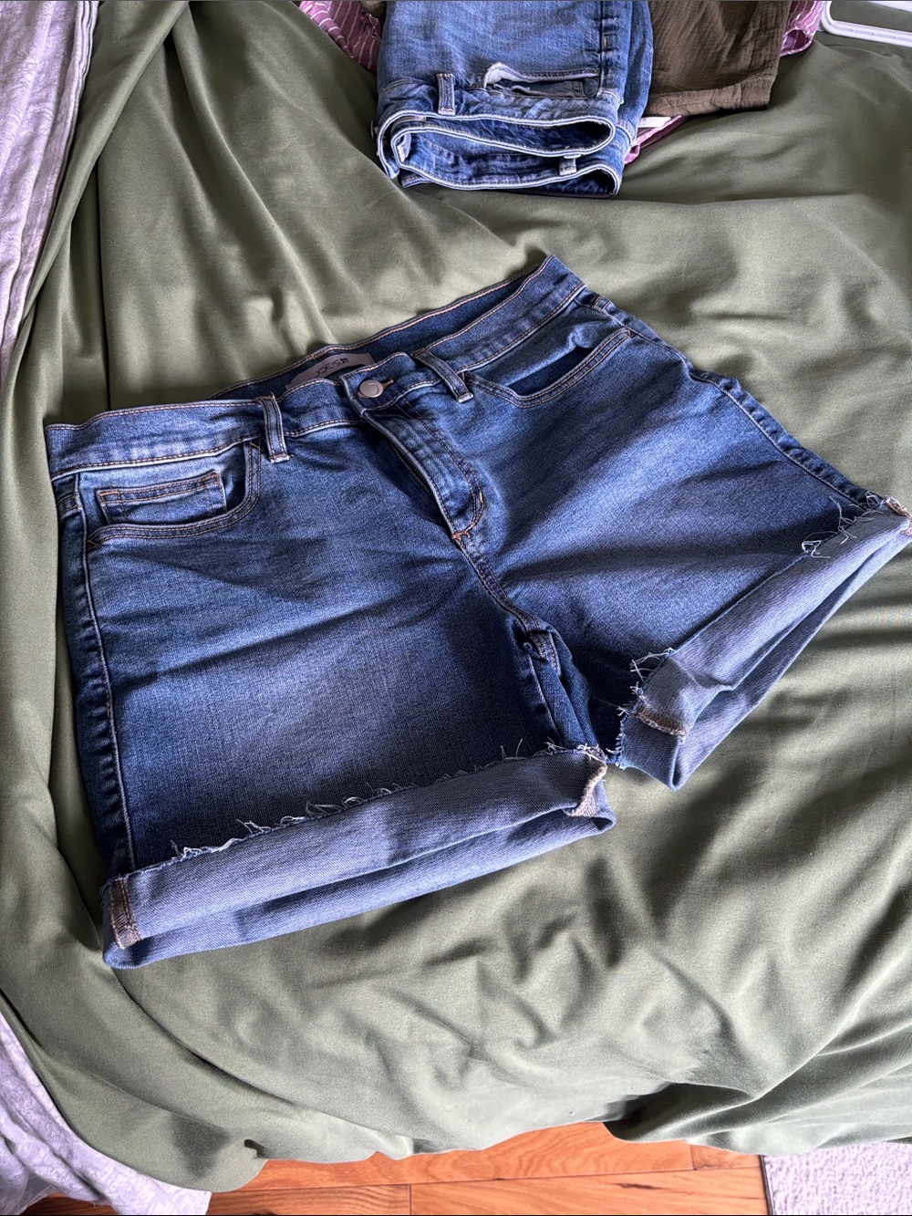 3/20$ Joe's Jeans Dark Blue Rolled-Hem Denim Shorts